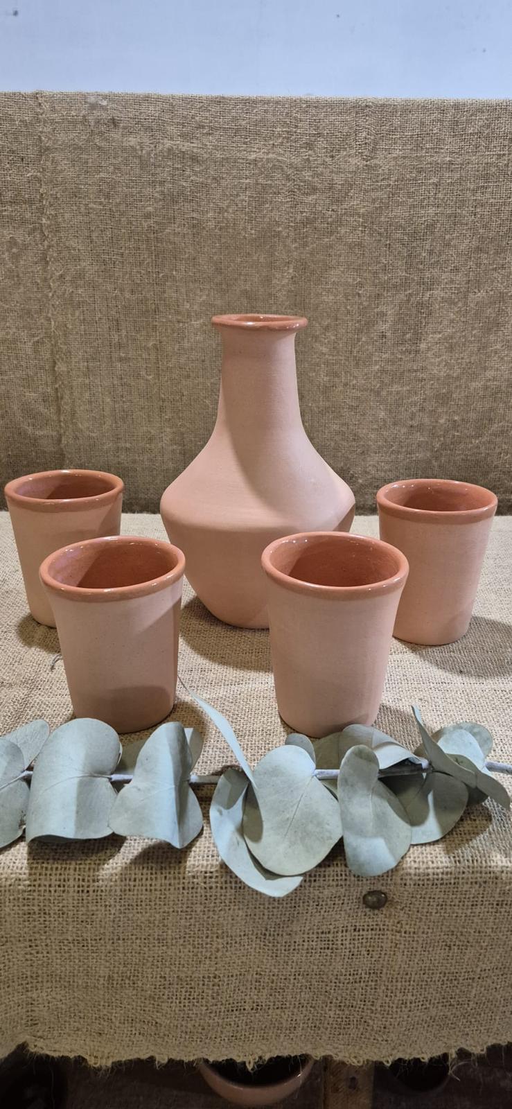 Licorera de terracota con cuatro vasos — Ceramistas de Blanquillo